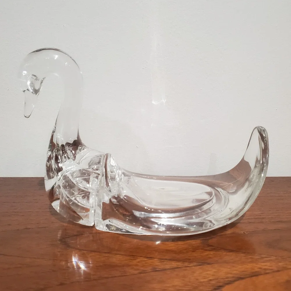 Lucite Acrylic‎ Swan Towel Holder Clear Mid-Century Modern Bath Kitchen Vintage